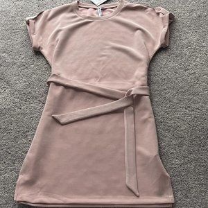 Cable and Gauge Pink Women's Mini Dress with Tie Belt - Medium